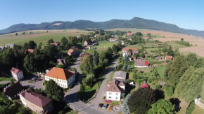  Restaurace Na Křižovatce  Бозанов
